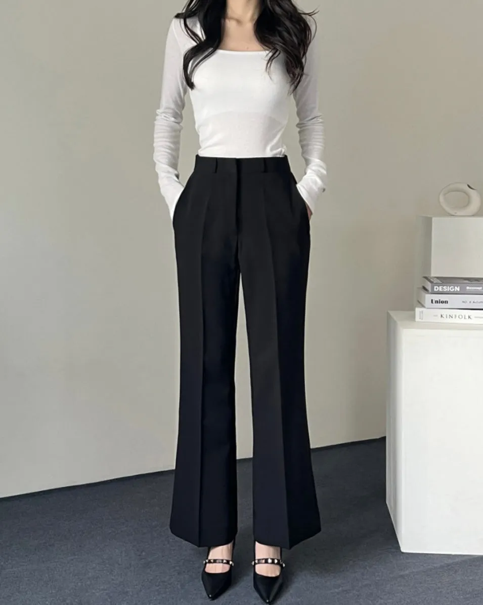 [ Pre- Order ] Stretchy Flared Pants