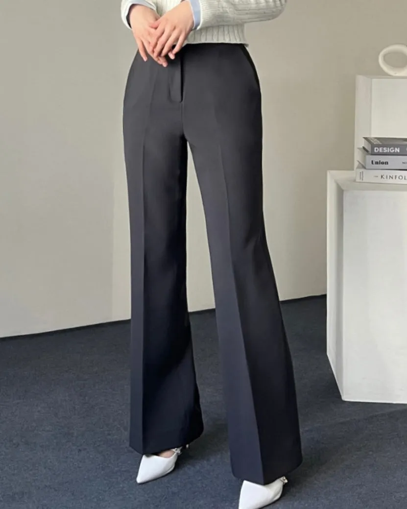 [ Pre- Order ] Stretchy Flared Pants