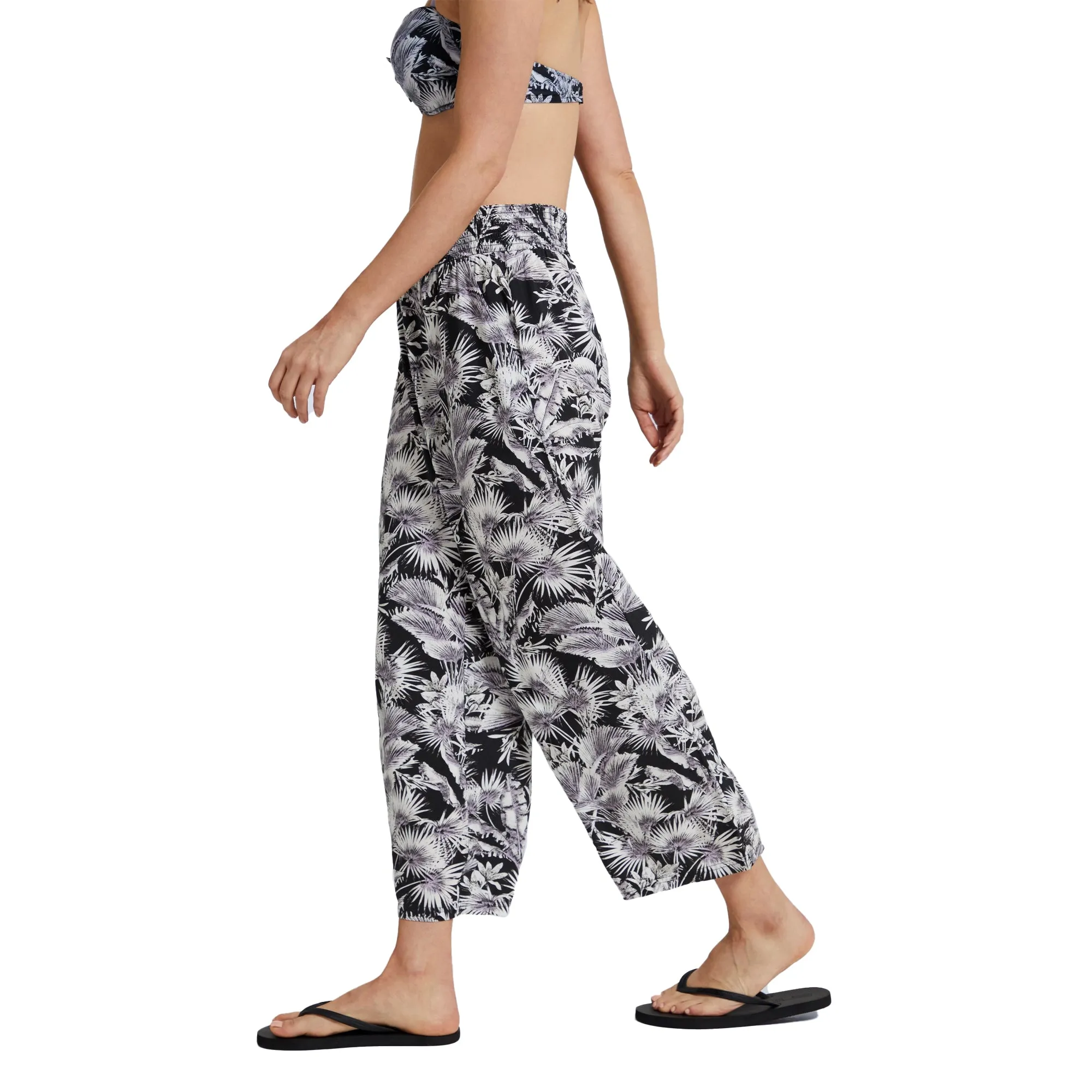 Animal Womens/Ladies Tassia Leaf Print Recycled Cropped Trousers