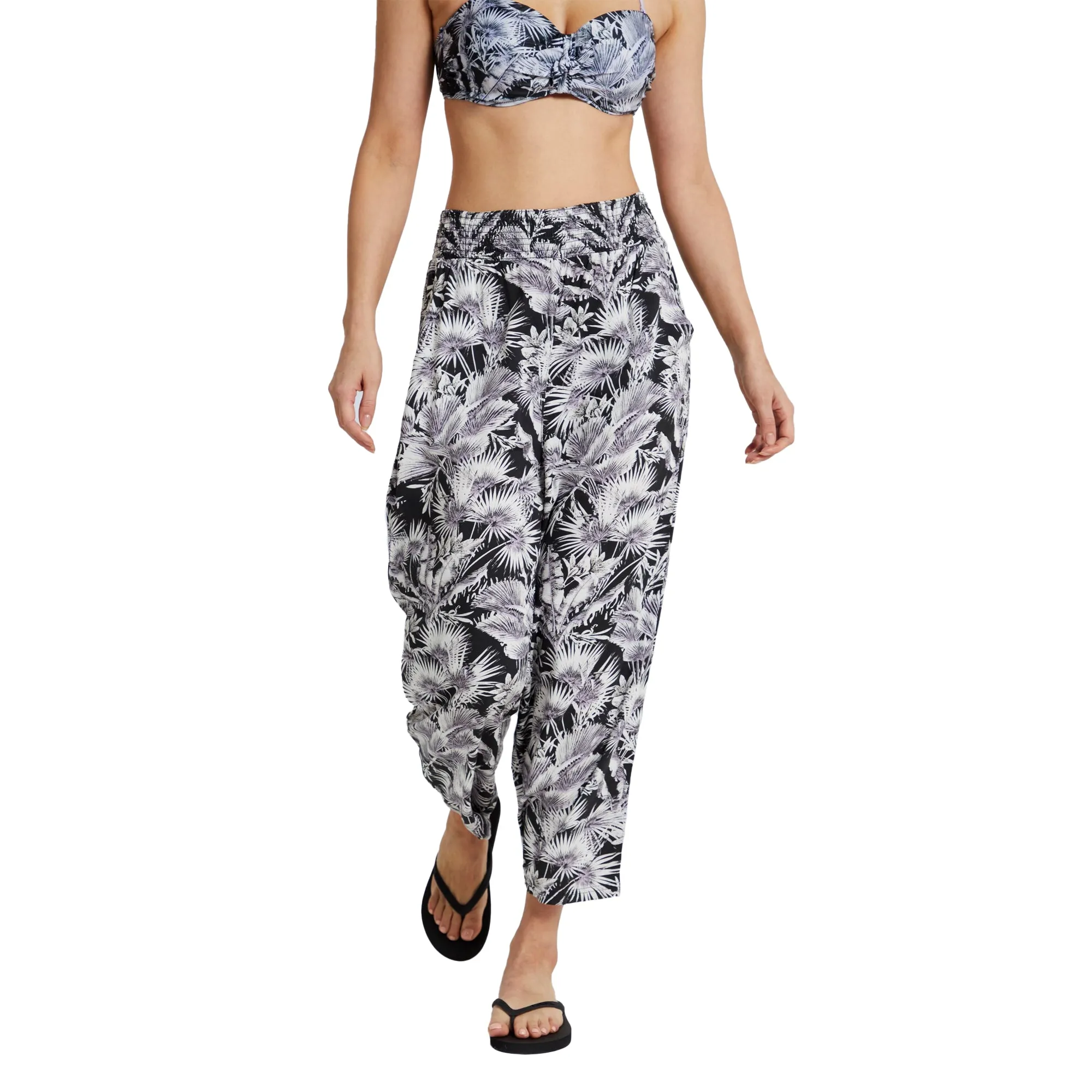 Animal Womens/Ladies Tassia Leaf Print Recycled Cropped Trousers