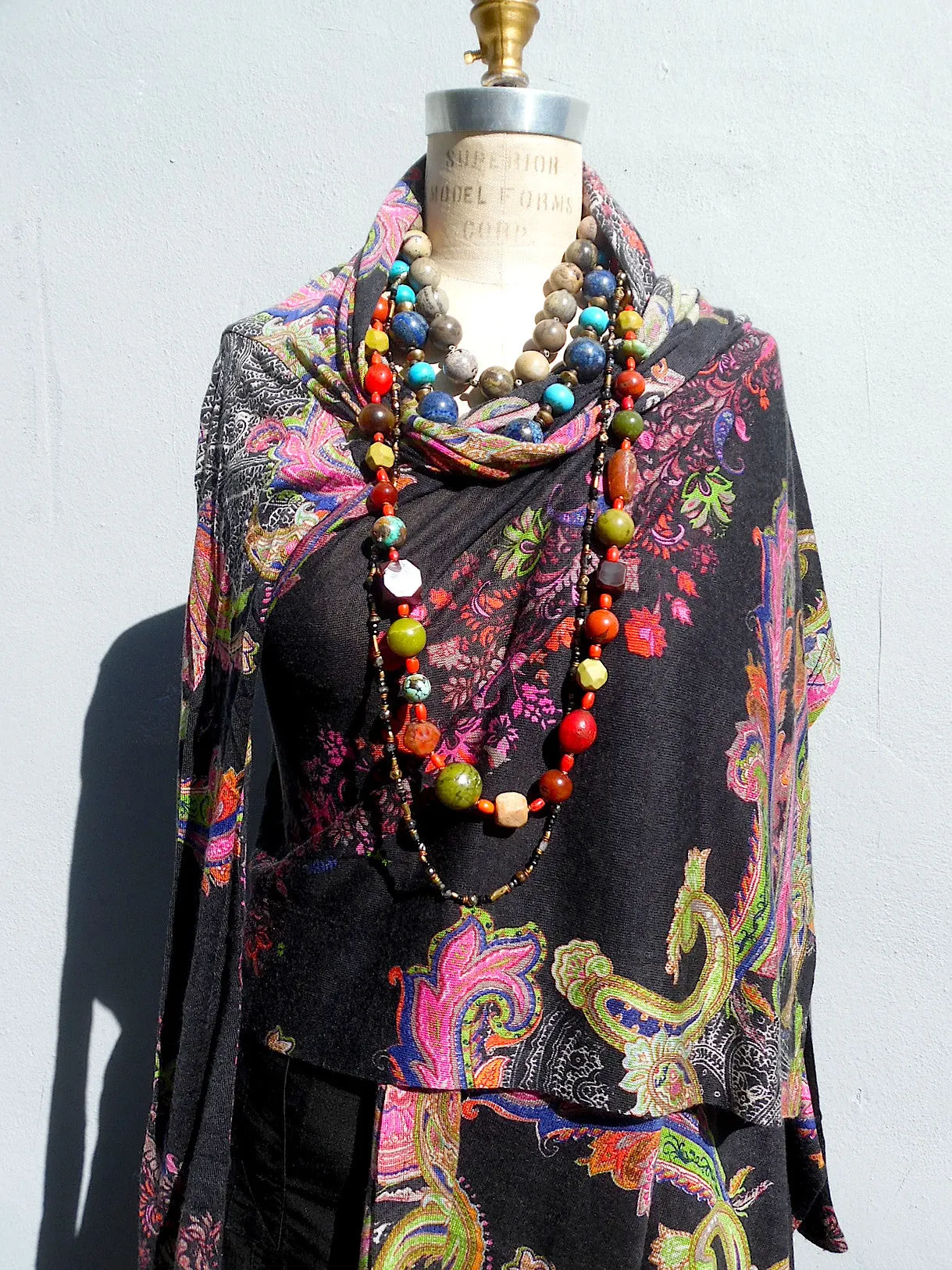 Cardigan Silk And Cashmere Paisley Black And Bright