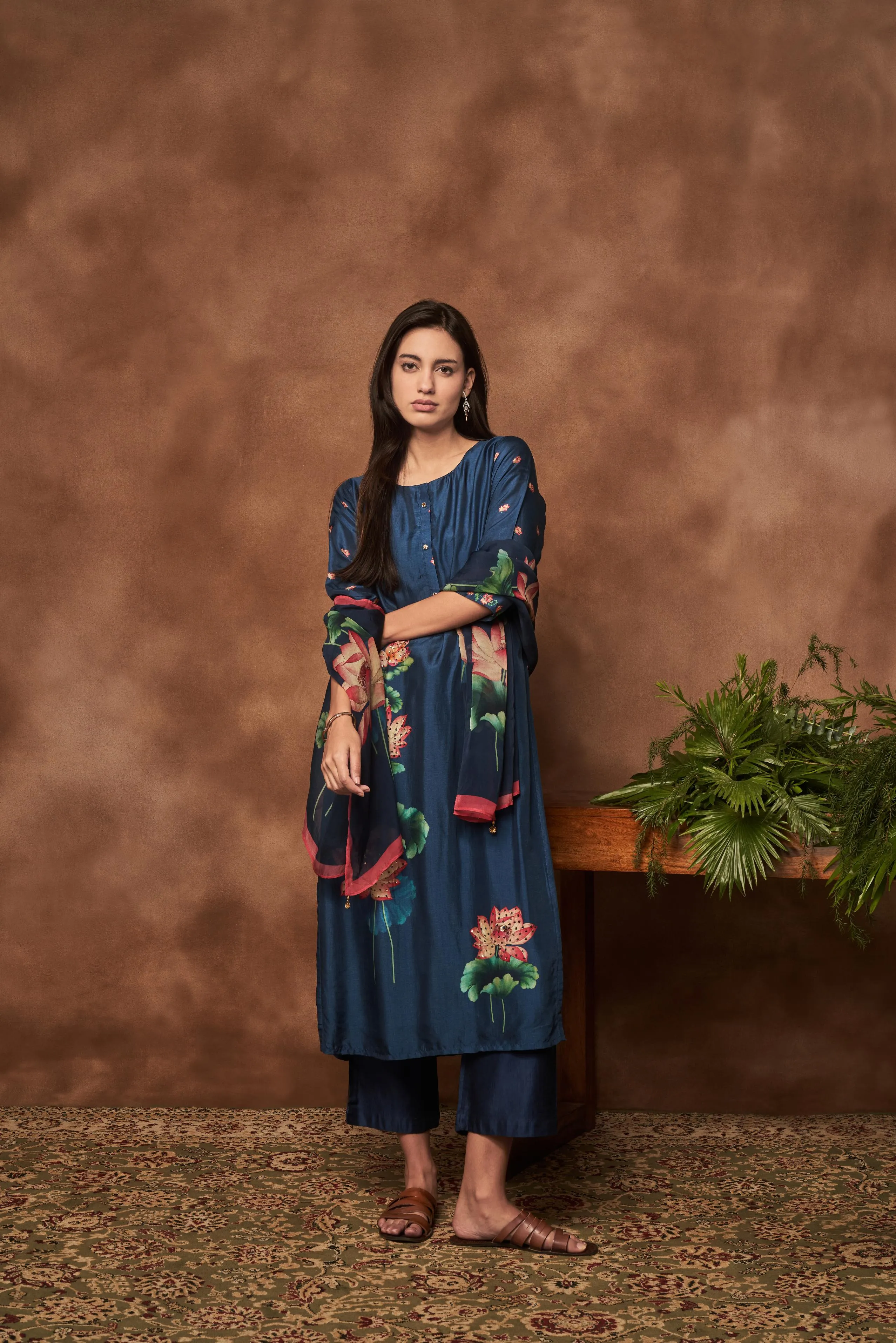 Deep Blue Floral Printed Muslin Silk Kurta Pants Set